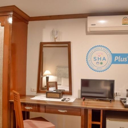 Le Tanjong House Hotel Patong Exterior foto