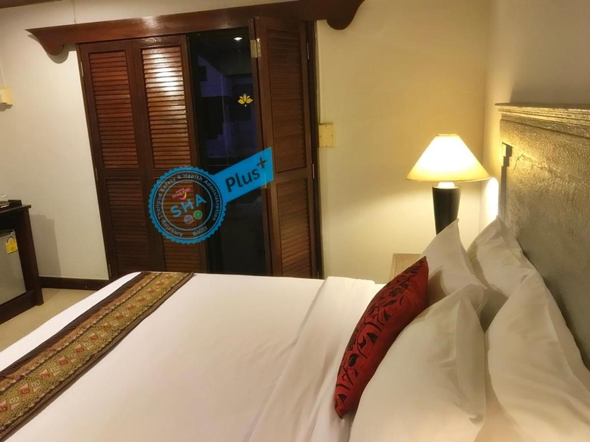 Le Tanjong House Hotel Patong Exterior foto