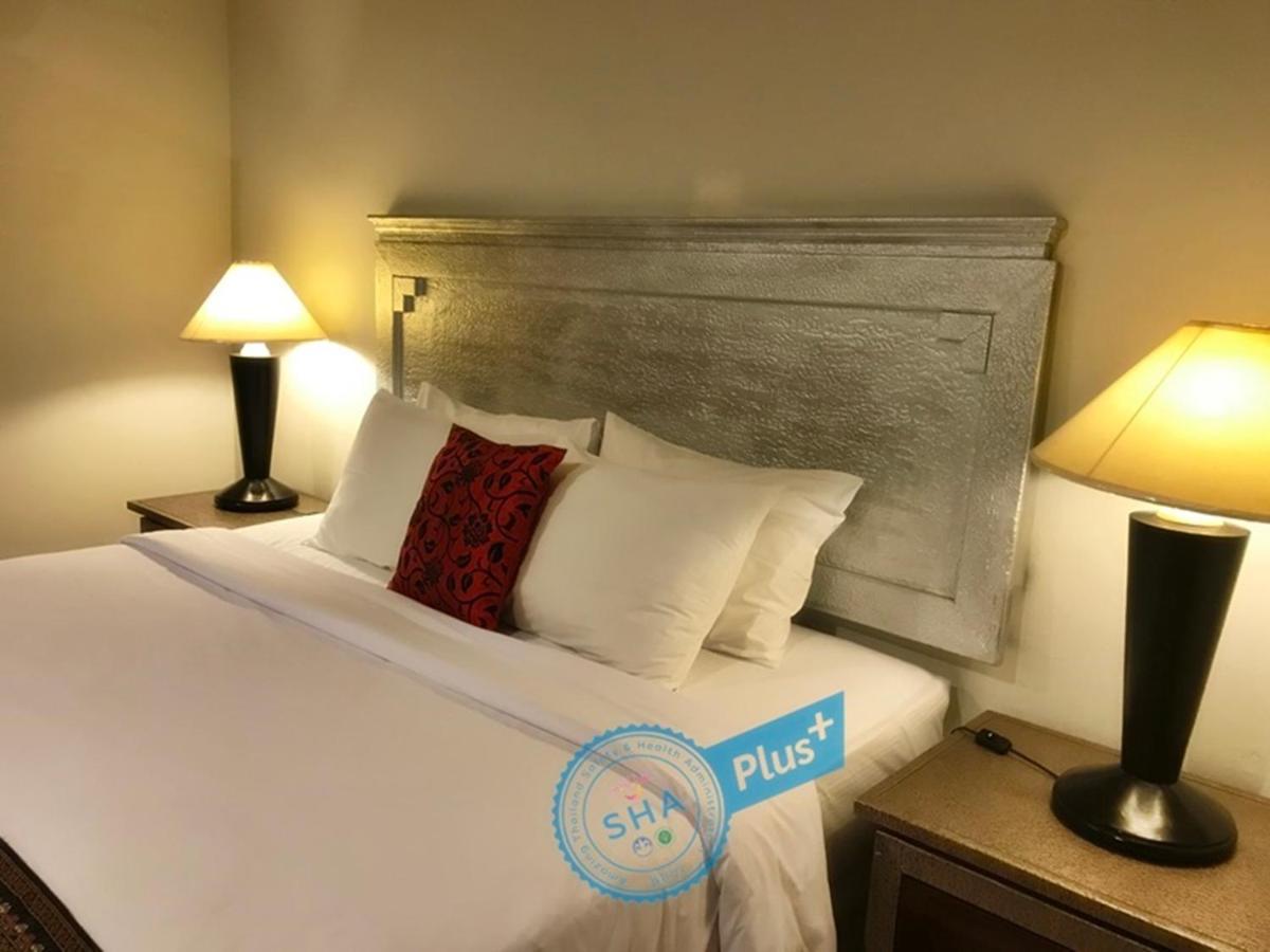Le Tanjong House Hotel Patong Exterior foto