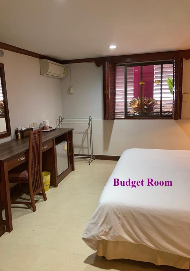 Le Tanjong House Hotel Patong Exterior foto